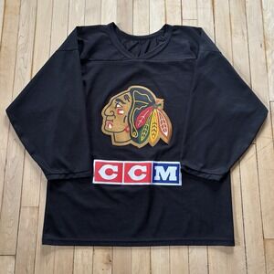 VTG 90s Chicago Blackhawks CCM Hockey Jersey Sweater Size M Made In Canada